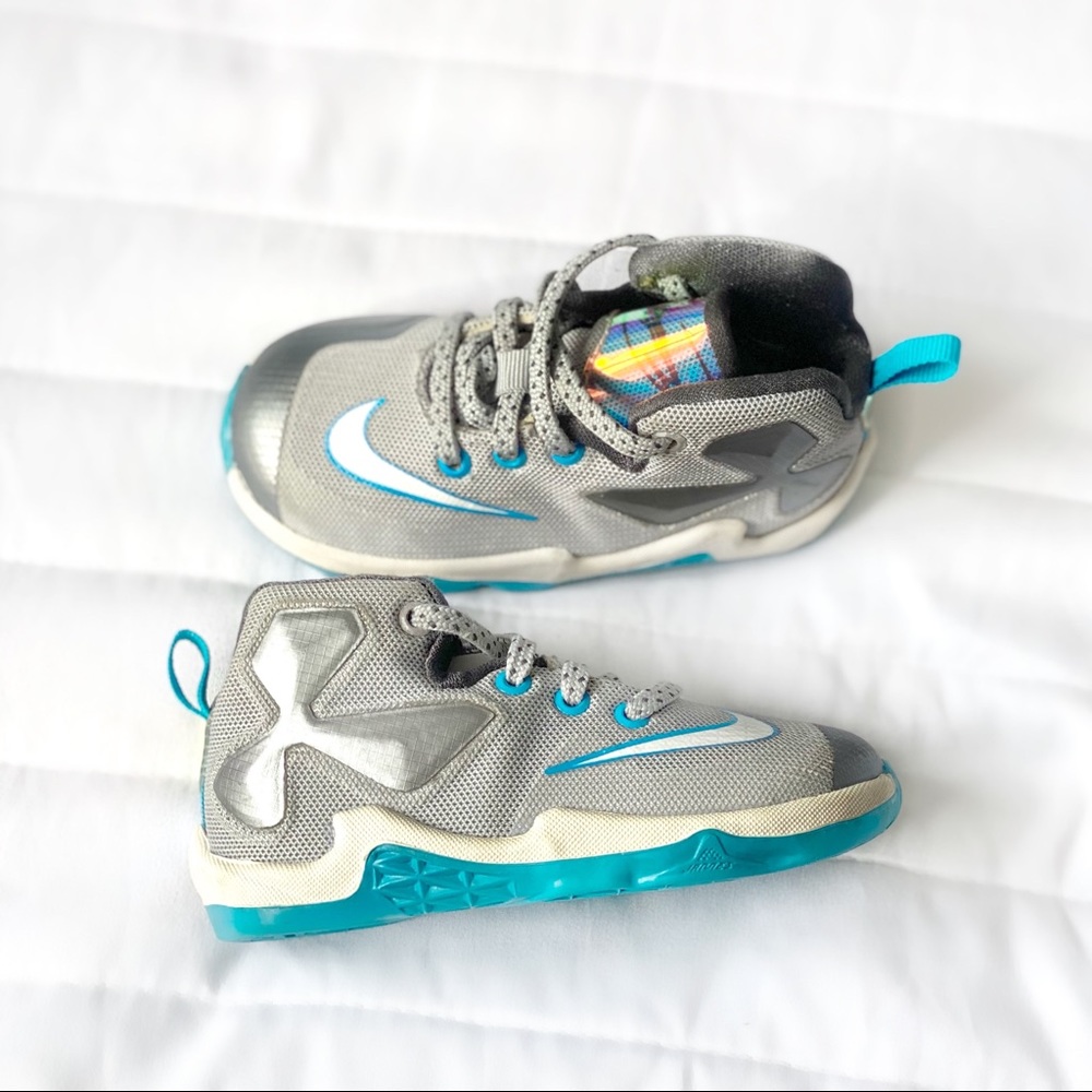 NIKE Lebron James XIII 13 (TD) Size 6c (toddler) Hologram Grey/Blue/White